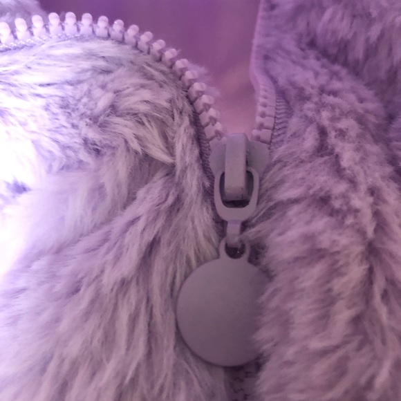 Fuzzy lavender bomber jacket - Picture 3 of 5